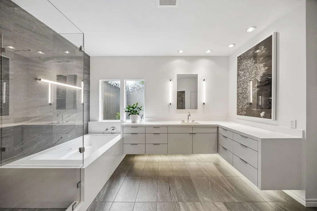 Photo of 5008 Briar Tree Drive