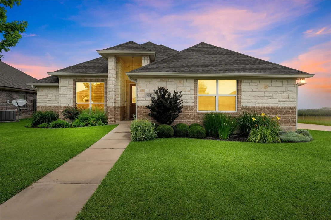 Photo of 2515 Paisley Drive