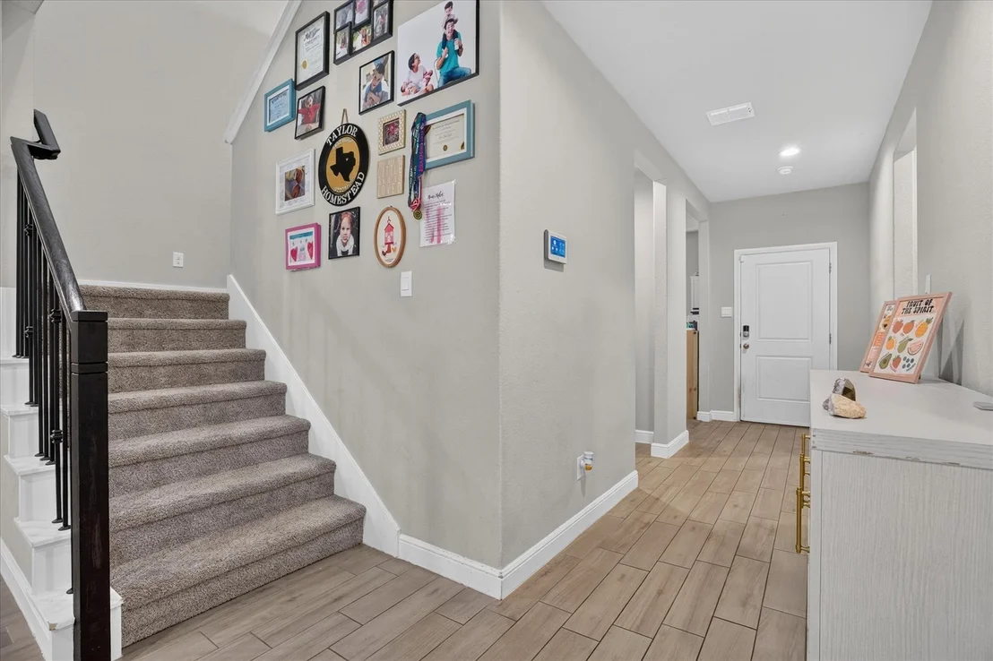 Photo of 1425 Bennett Drive