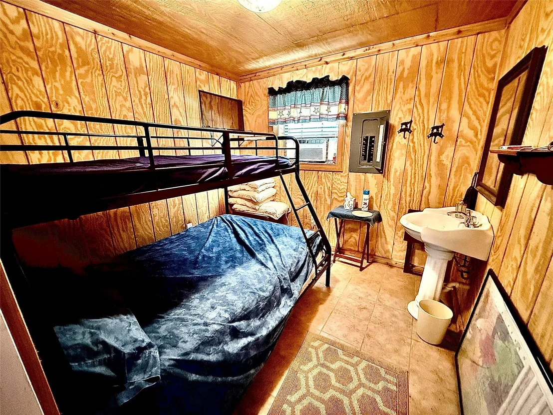 Photo of 631 CR 352