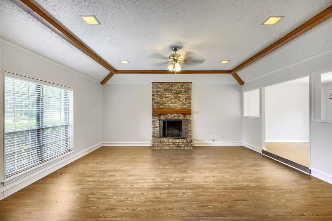 Photo of 814 Oakbluff Drive