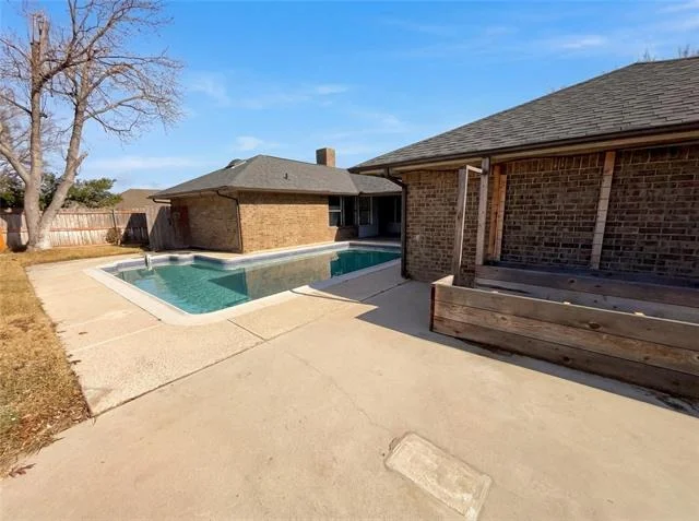 Photo of 401 Kenshire Drive