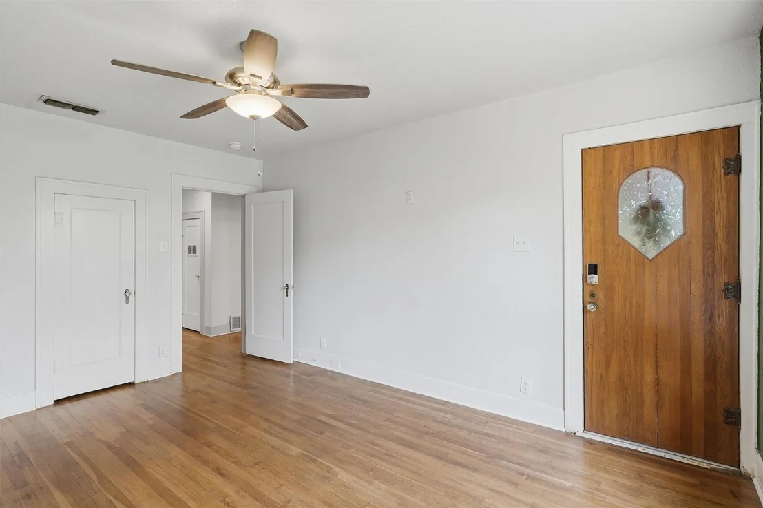 Photo of 704 Forrest Avenue
