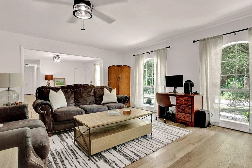 Photo of 855 Avenue A