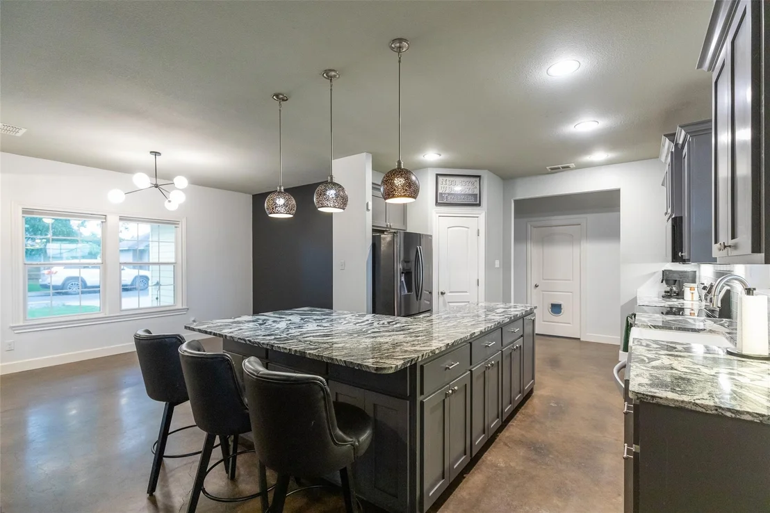 Photo of 901 Kelley Lane