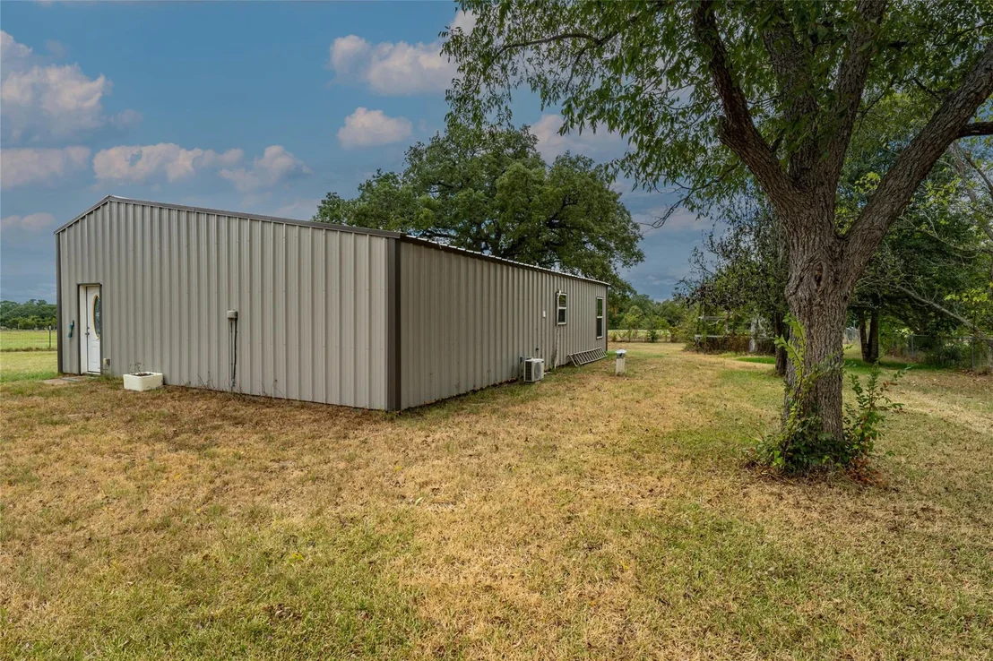 Photo of 6899 TX-19 Highway