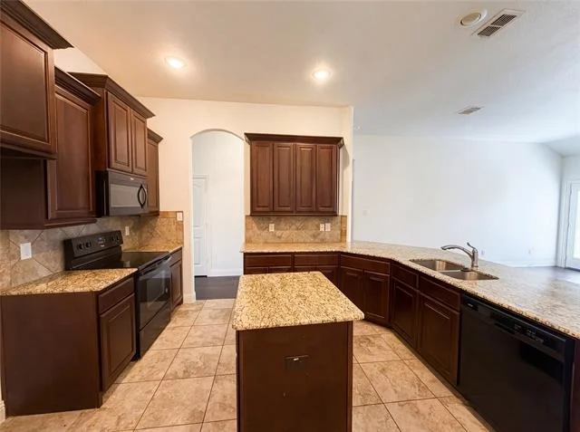 Photo of 3717 Dutch Iris Lane