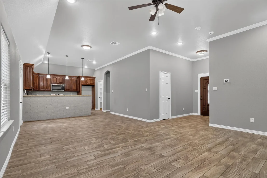 Photo of 1612 Tanglewood Drive