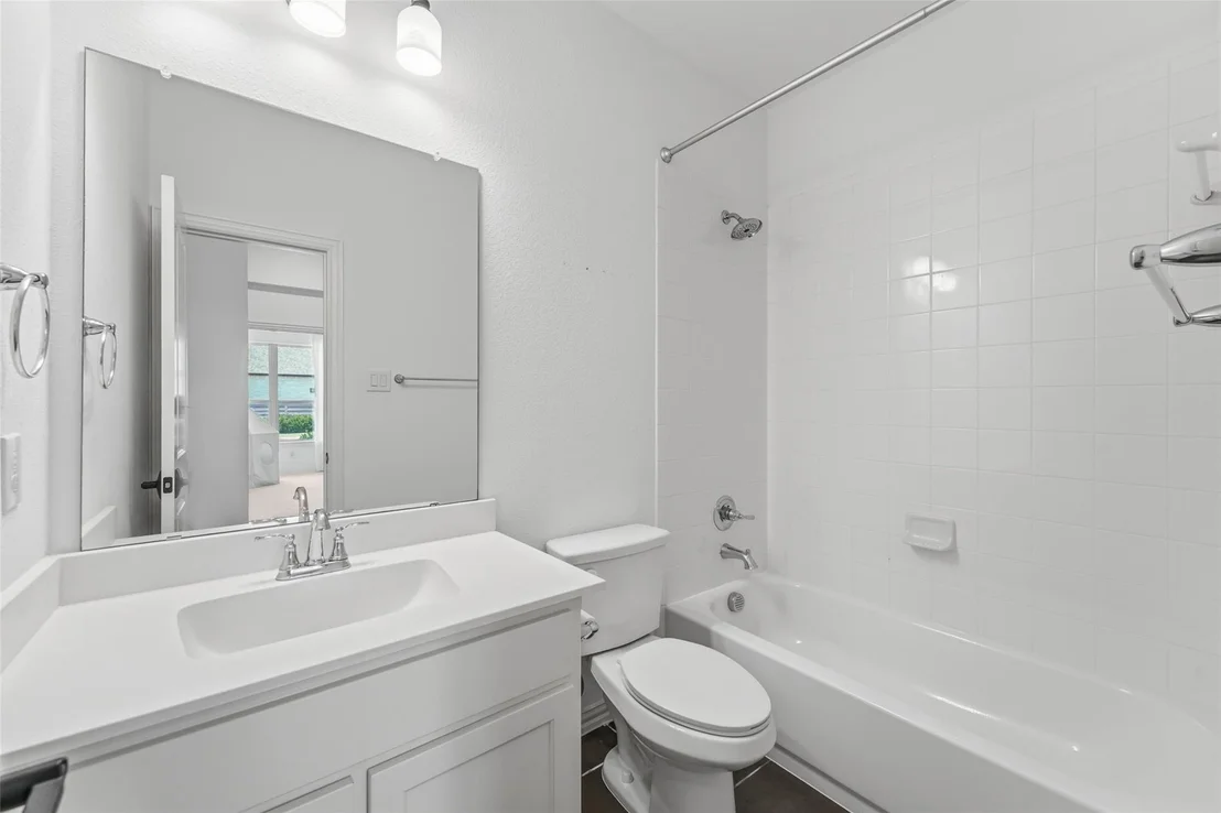 Photo of 6012 Mapleshade Way