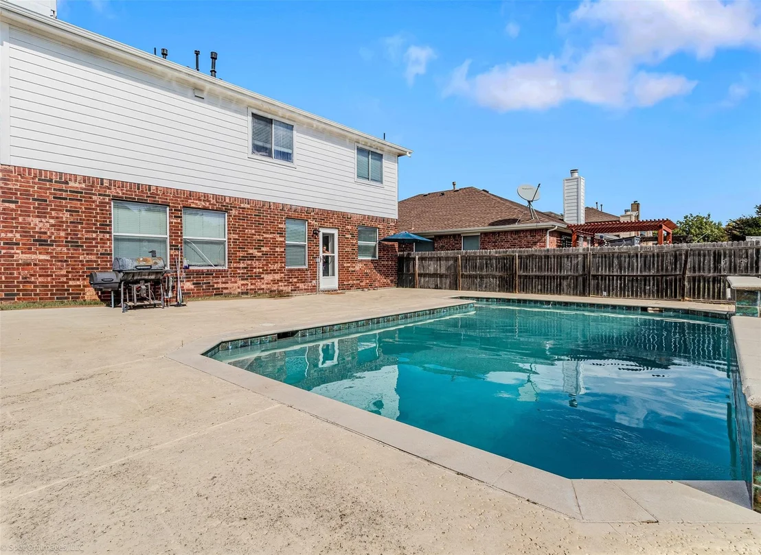 Photo of 503 Pinto Lane