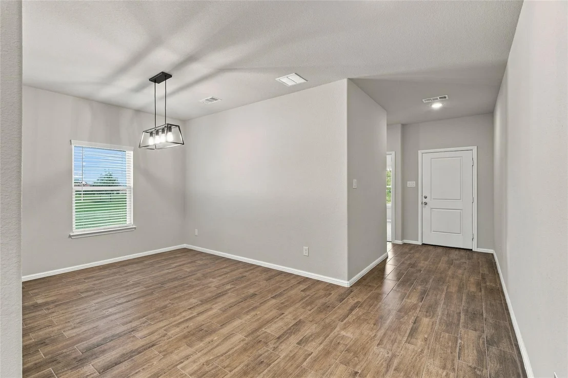 Photo of 1345 Fox Glen Trail