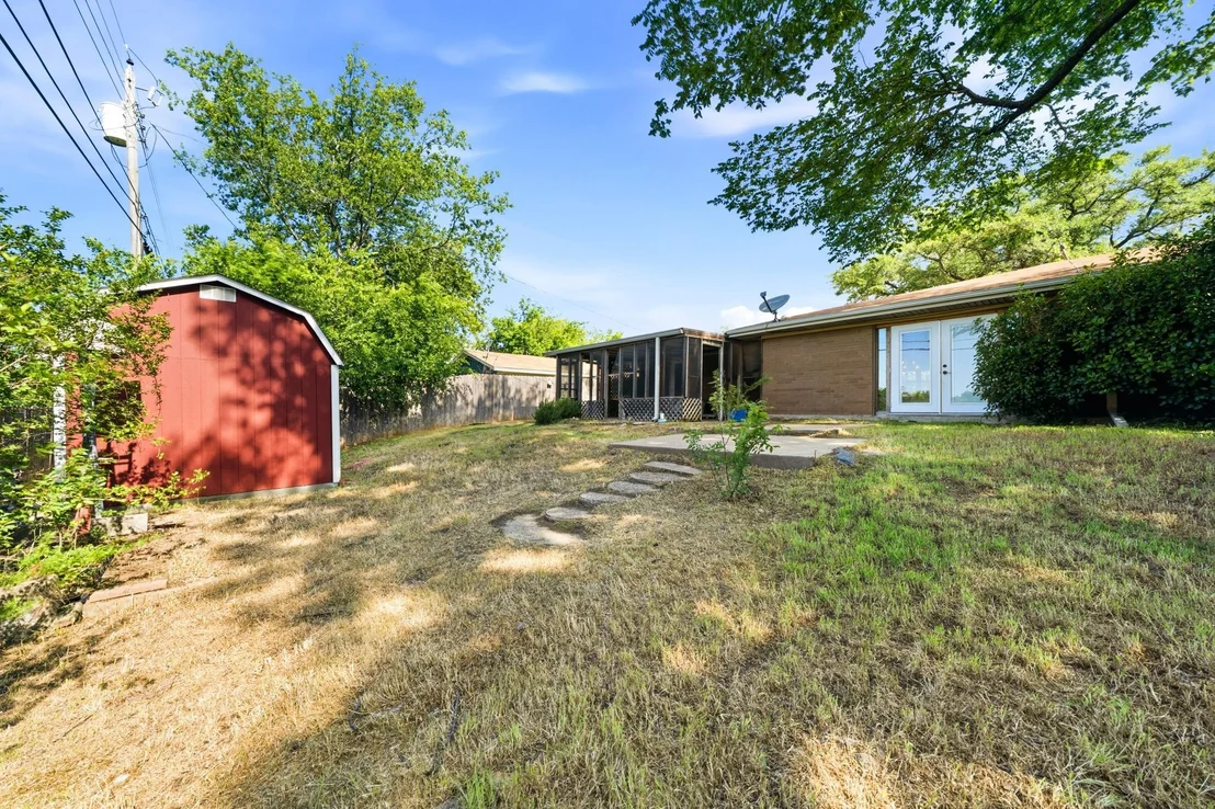 Photo of 104 Forest Lane