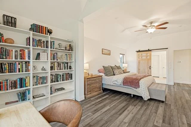 Photo of 4015 Cloverleaf Trail