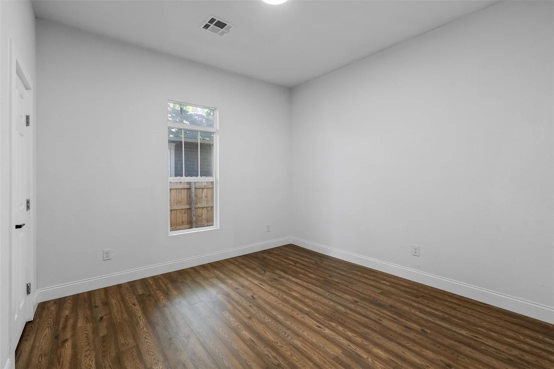 Photo of 2023 Bosque Boulevard