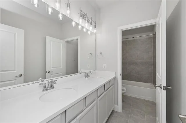 Photo of 2264 Washington Drive