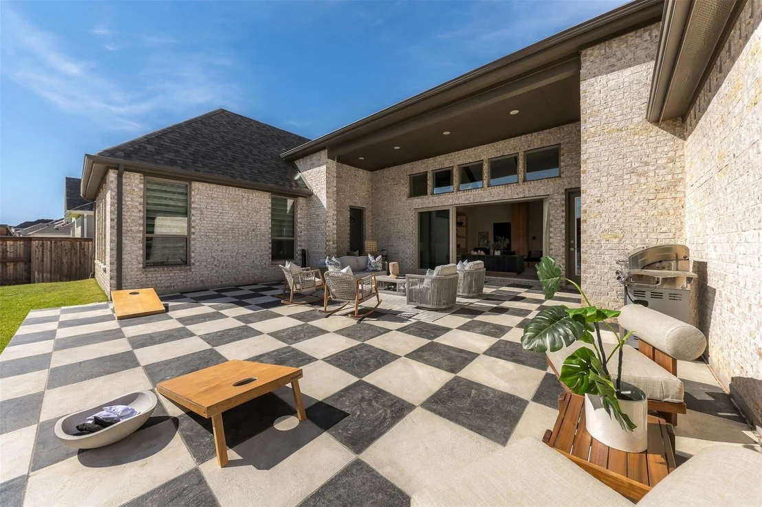 Photo of 4671 Summerville Lane