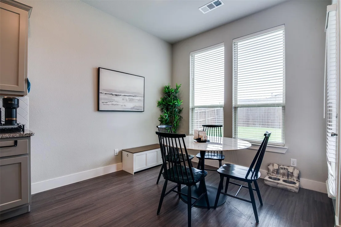 Photo of 1549 Sugarberry Drive