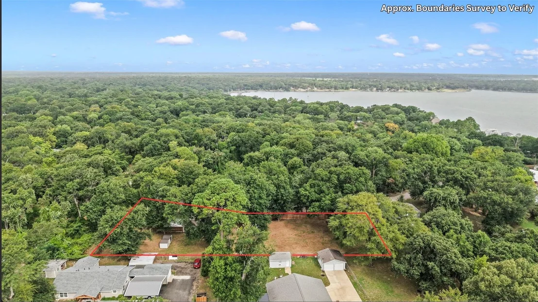 Photo of 921 Bradleys Bend