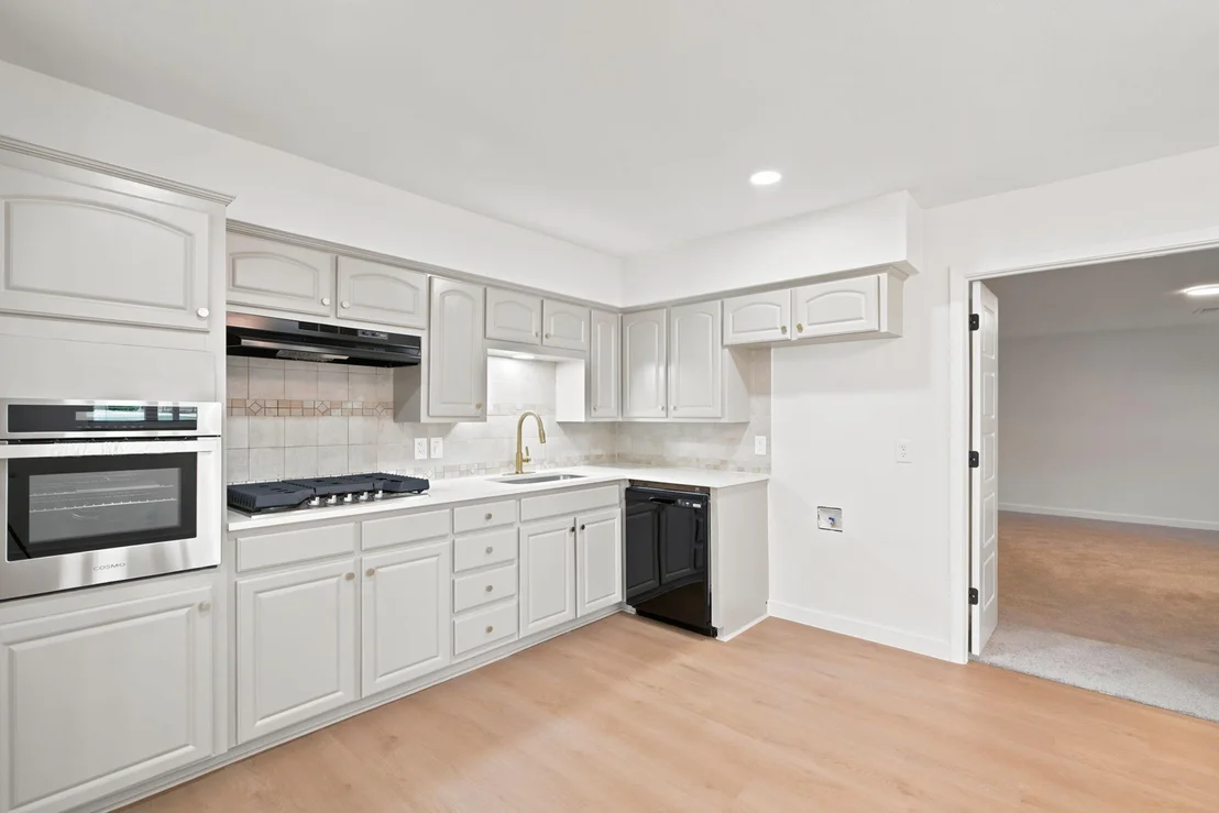Photo of 6632 Ellis Road
