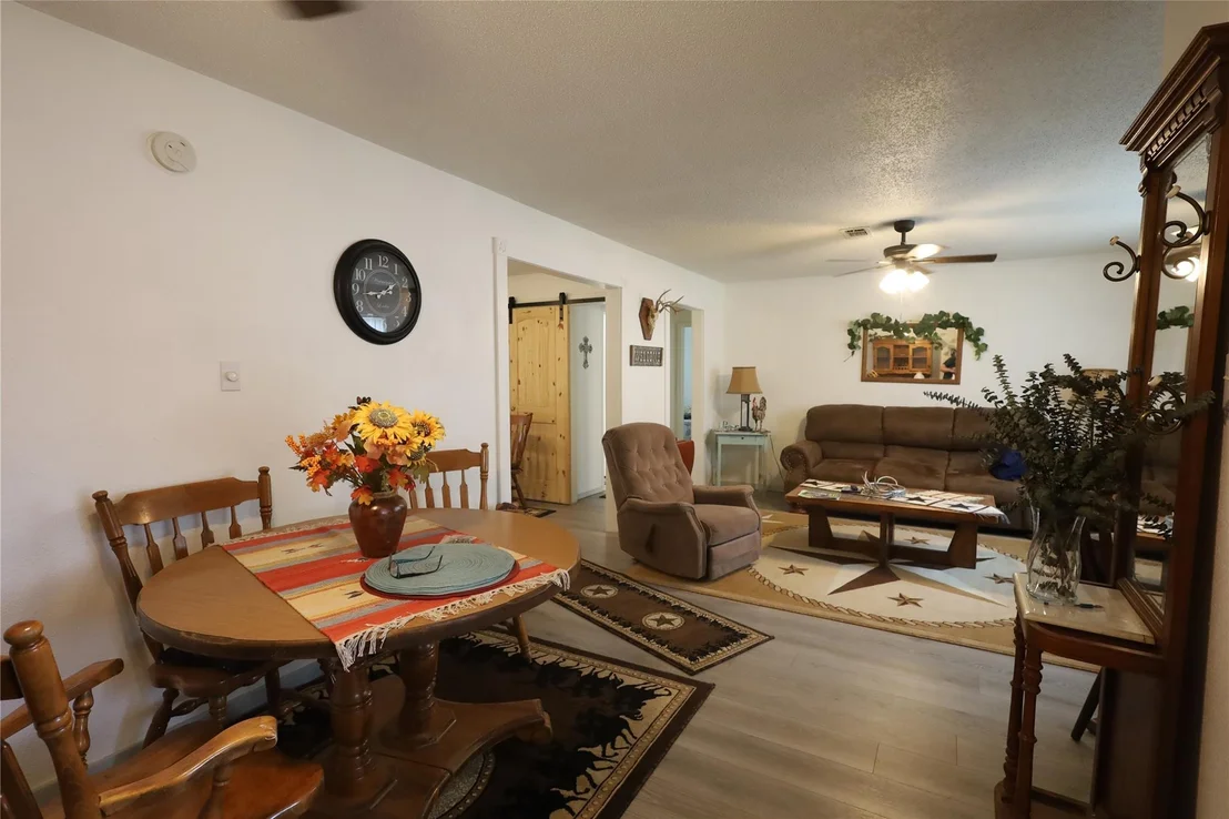 Photo of 4240 CHEYENNE DR