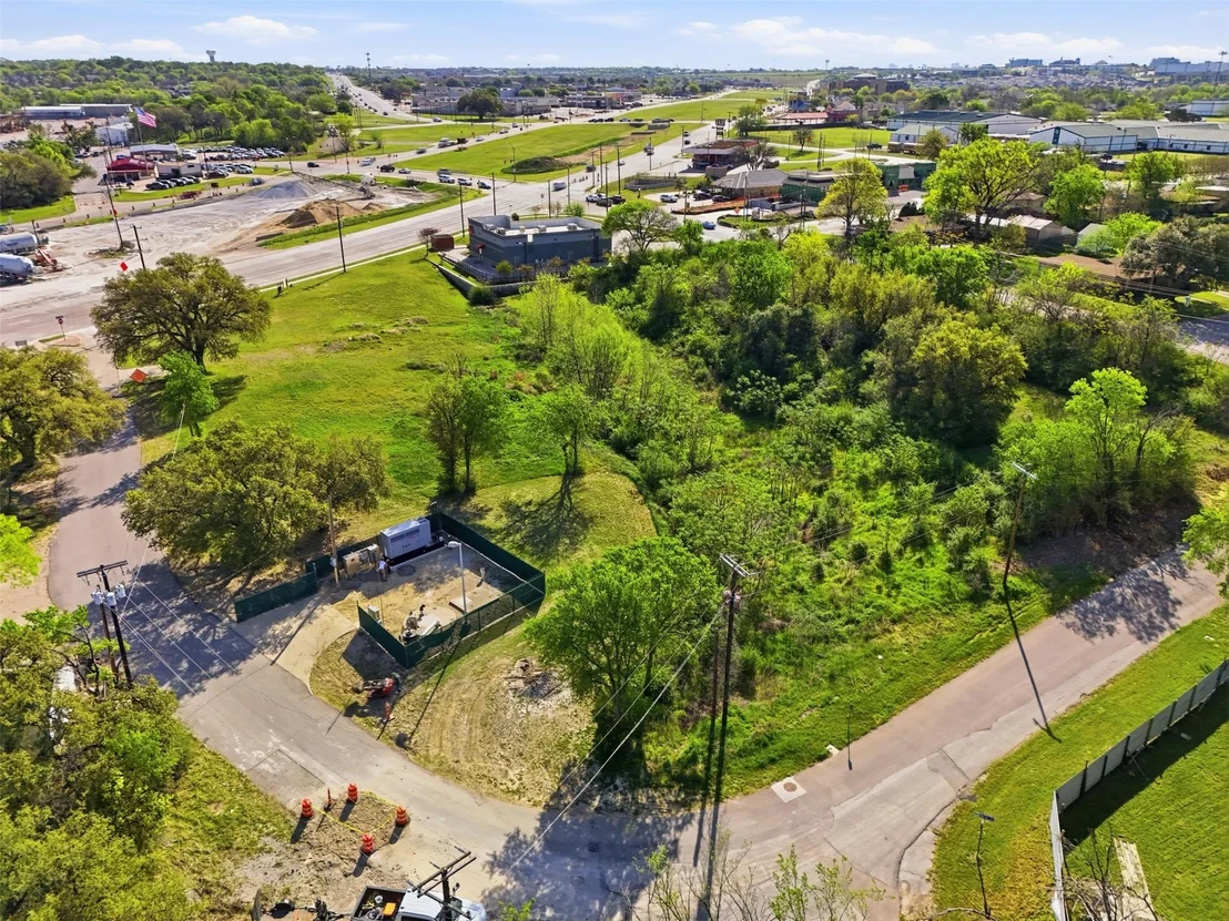 Photo of 7019 Edgemere Place