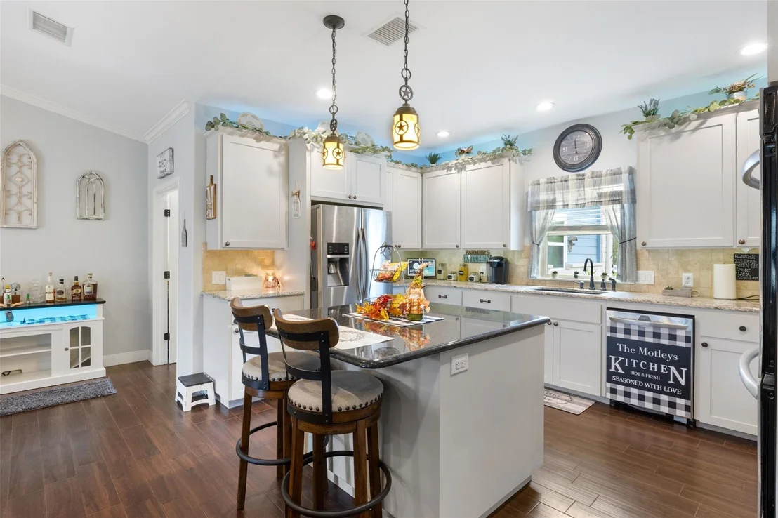 Photo of 141 Eagle Point Cove