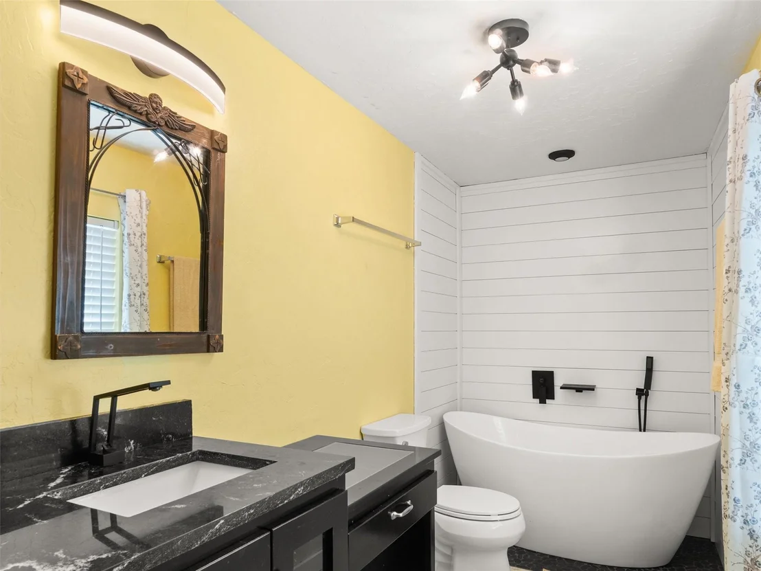 Photo of 1333 Lupine Road