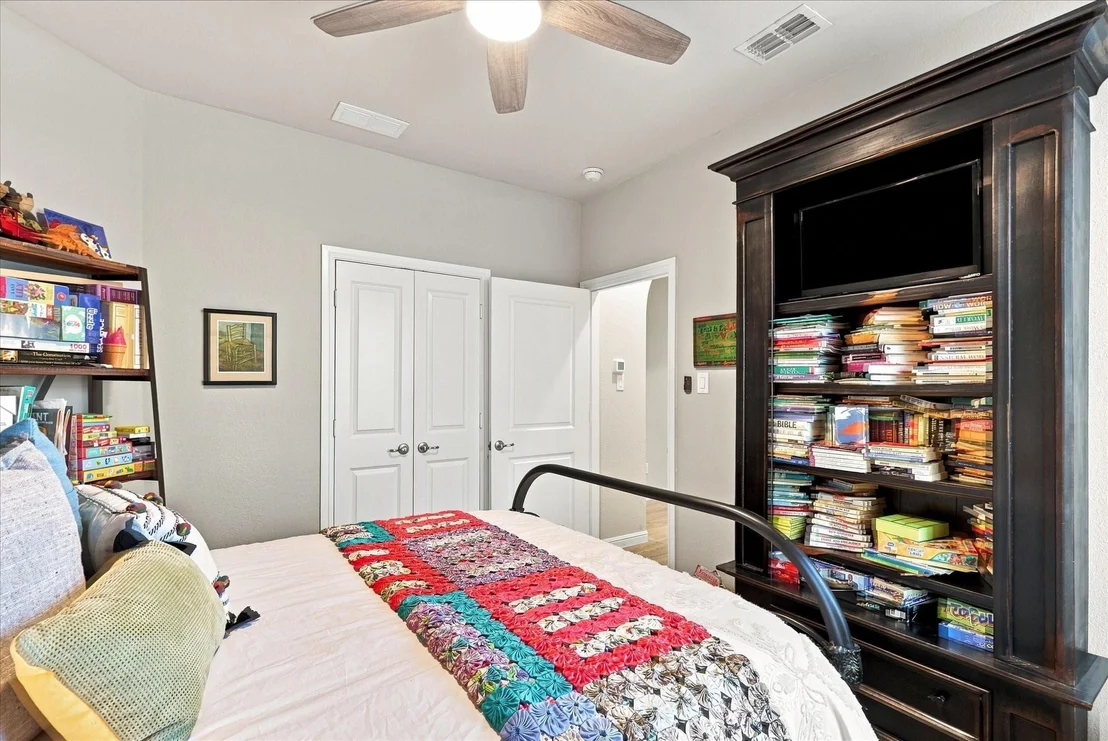 Photo of 1325 Canary Lane