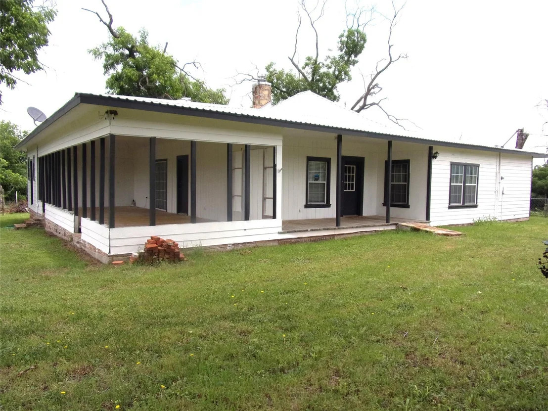 Photo of 355 County Road 104