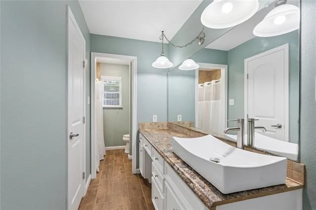 Photo of 139 Moses Manor Drive
