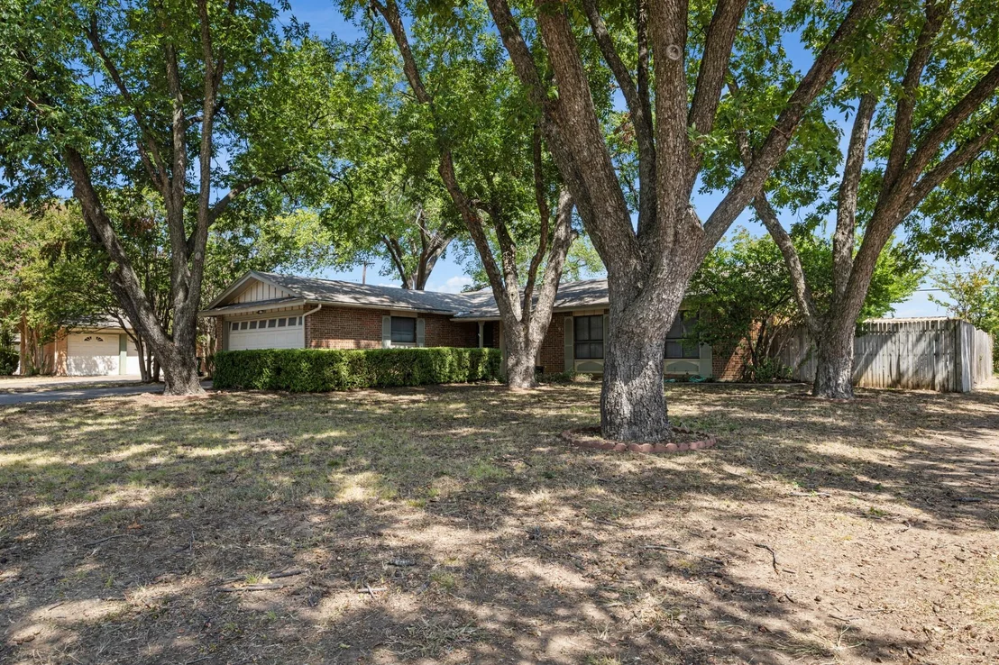 Photo of 419 Buffalo Drive