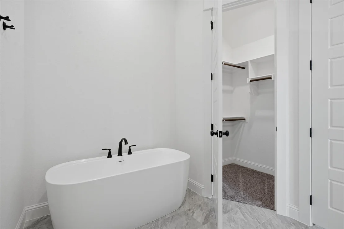 Photo of 6941 Eagle Creek Drive