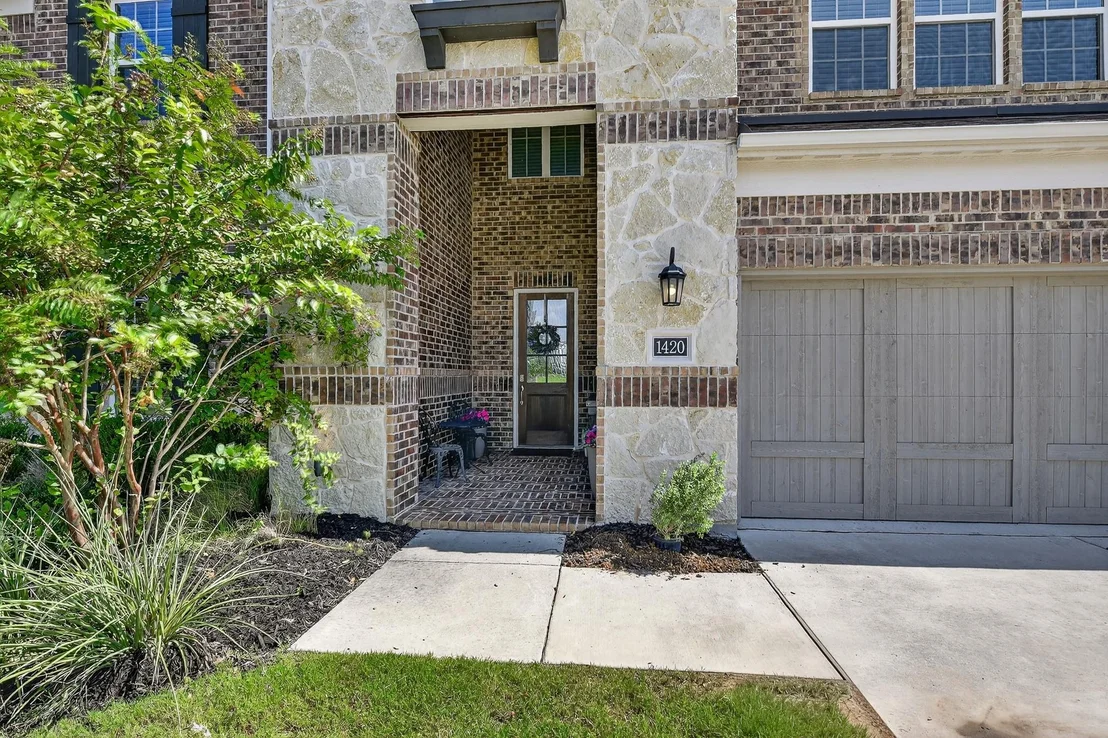 Photo of 1420 Wolf Ridge Run