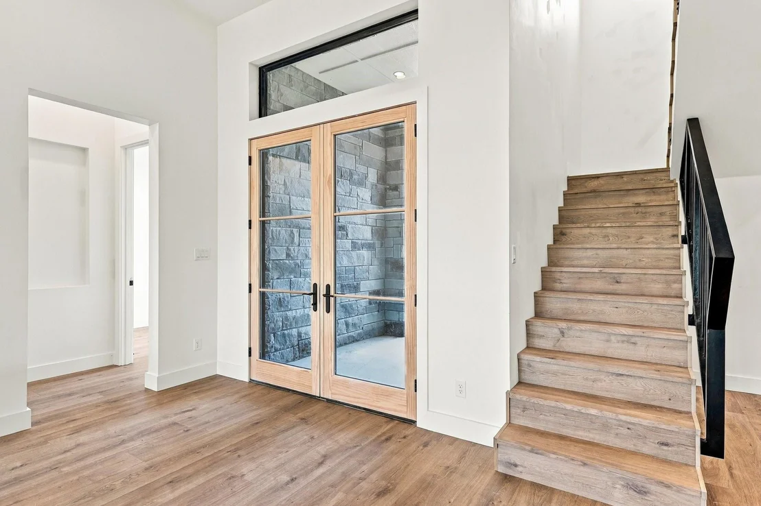 Photo of 125 Oyster Bay