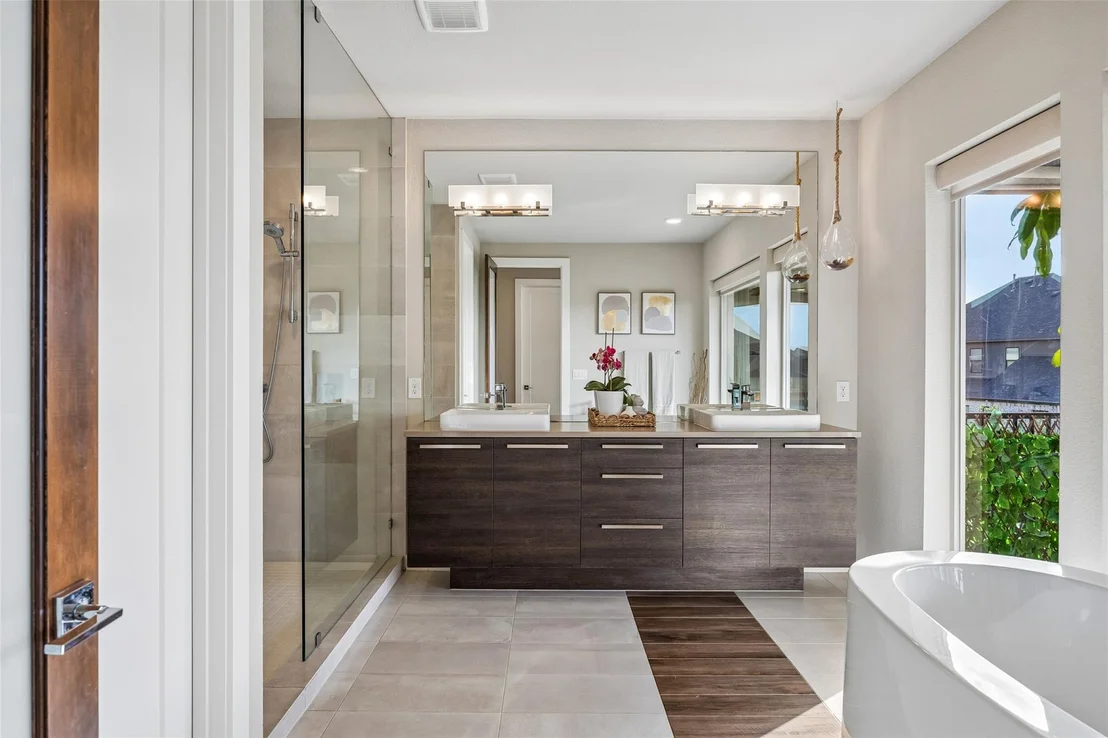 Photo of 4039 Heatherton Drive