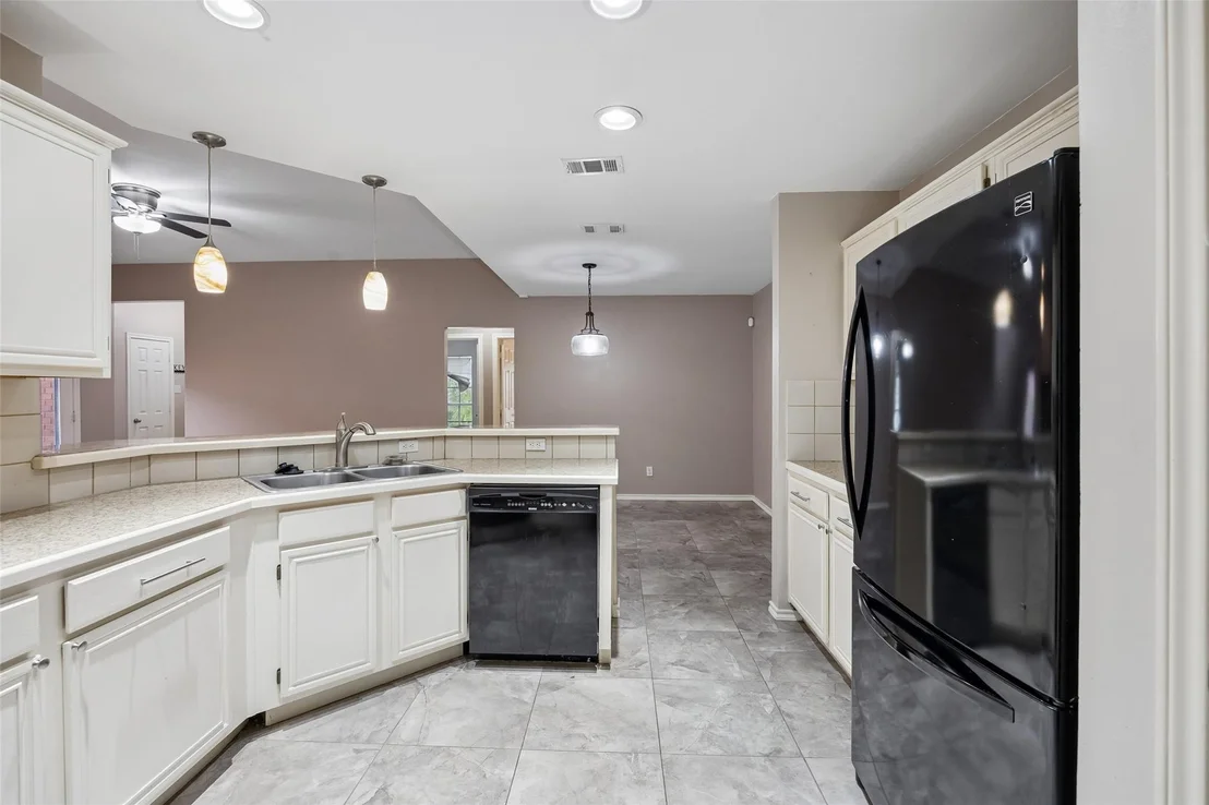 Photo of 716 Ashbrook Drive