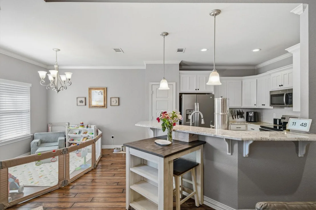 Photo of 3123 Oak Bend