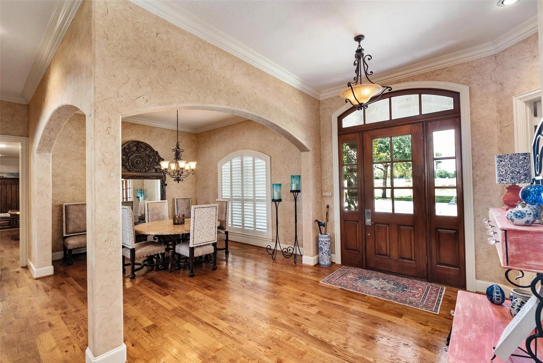 Photo of 229 Lakeside Drive