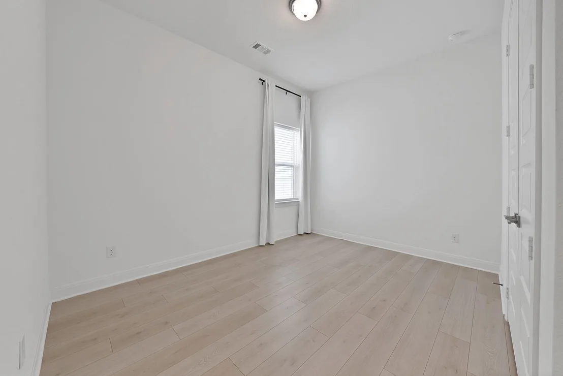 Photo of 2505 Half Moon Way