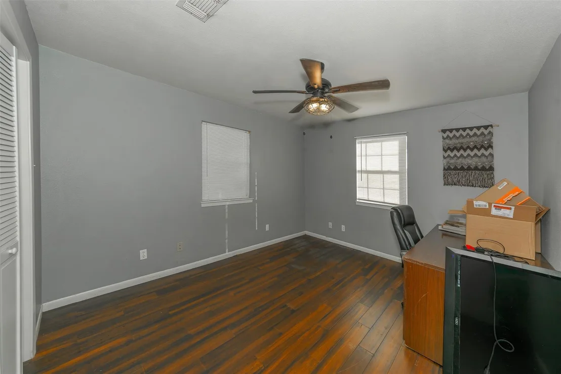 Photo of 189 Lee Boulevard