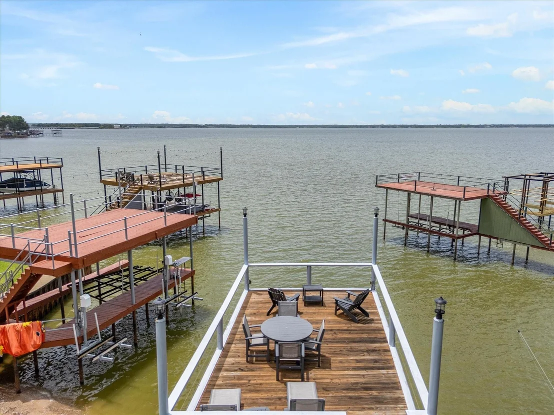 Photo of 130 Harbor Drive