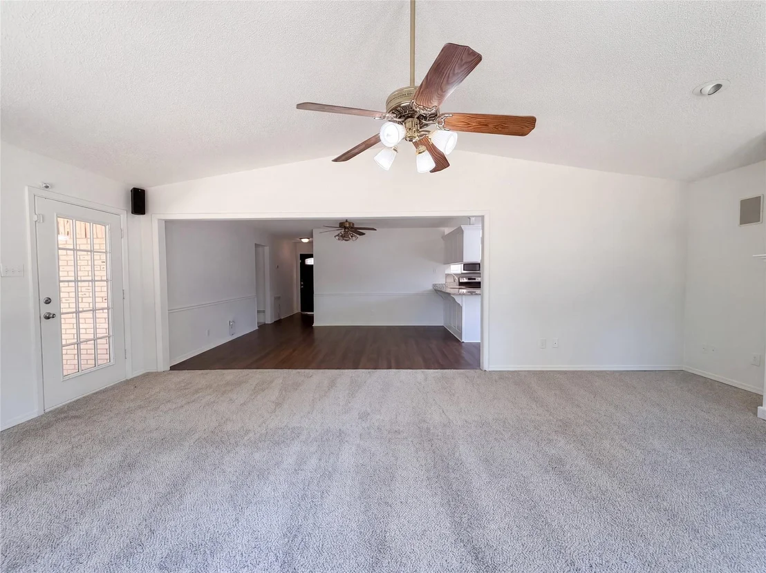 Photo of 604 Todd Court
