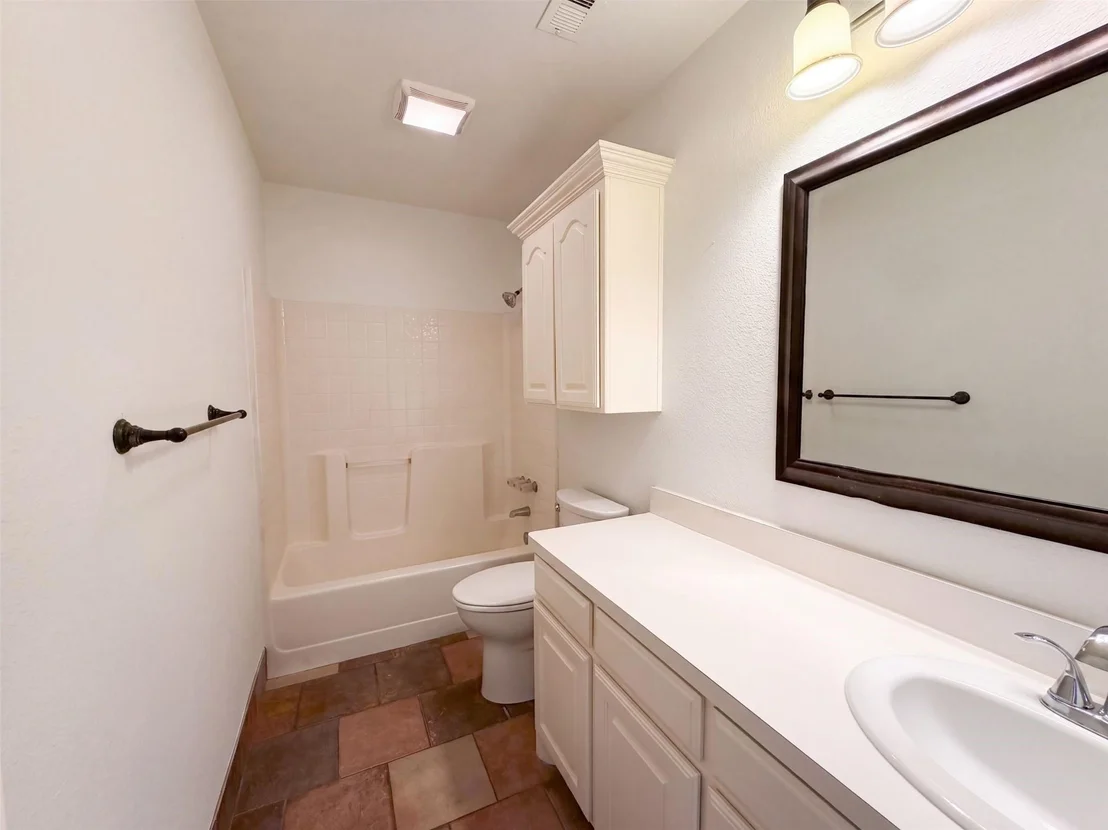 Photo of 1623 W Pleasant Drive