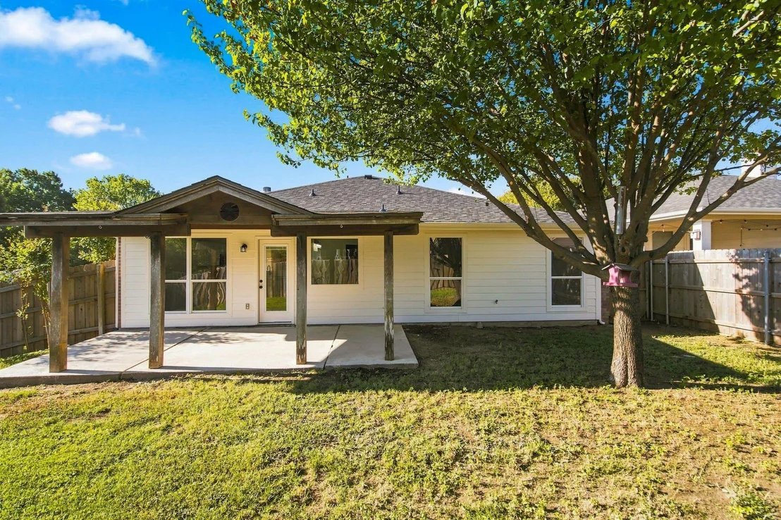Photo of 704 Sequoia Drive