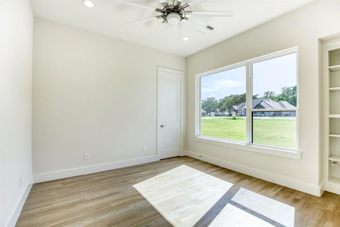 Photo of 1044 Hidden Oaks Drive