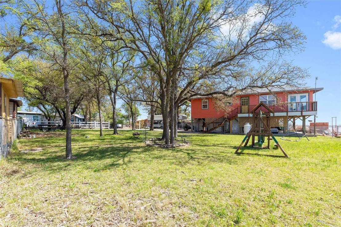 Photo of 3490 Bounding Main