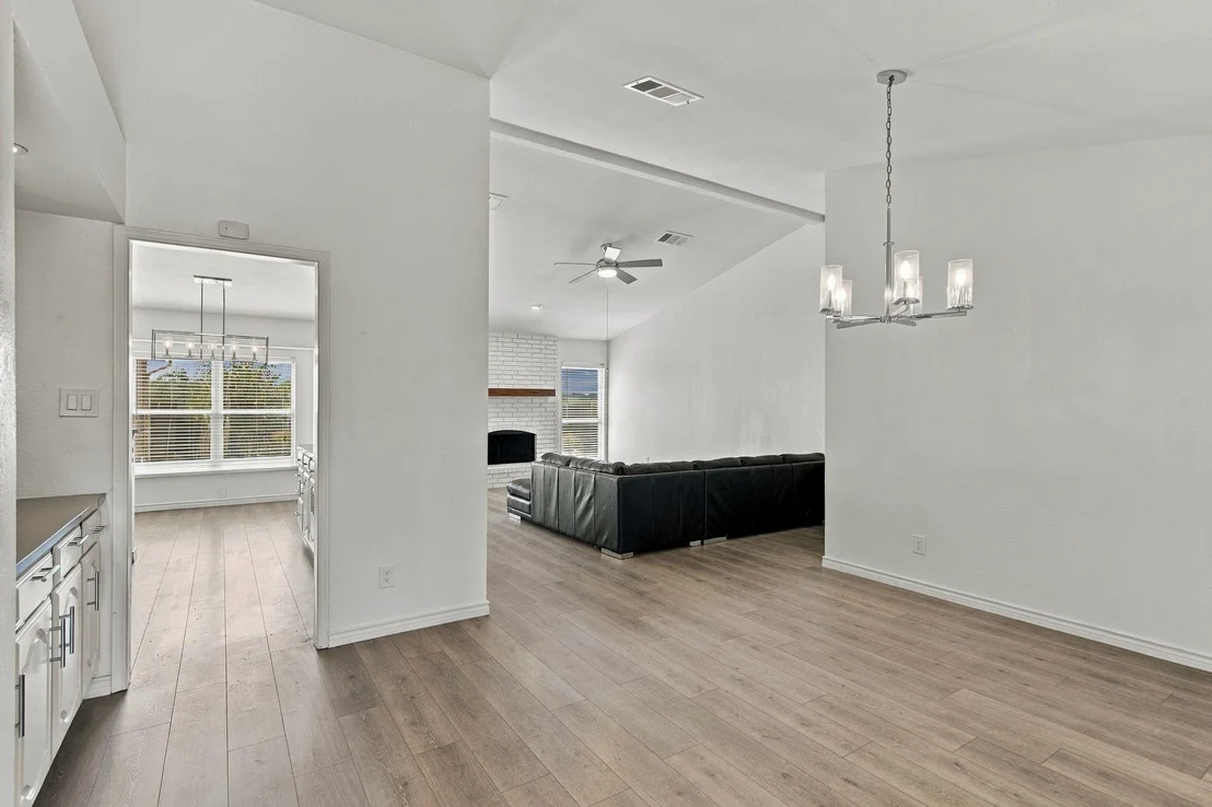 Photo of 4405 Queen Circle
