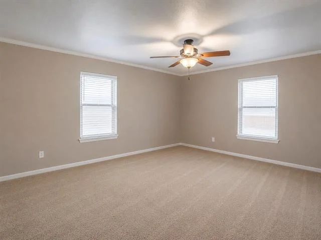 Photo of 909 N Main Street