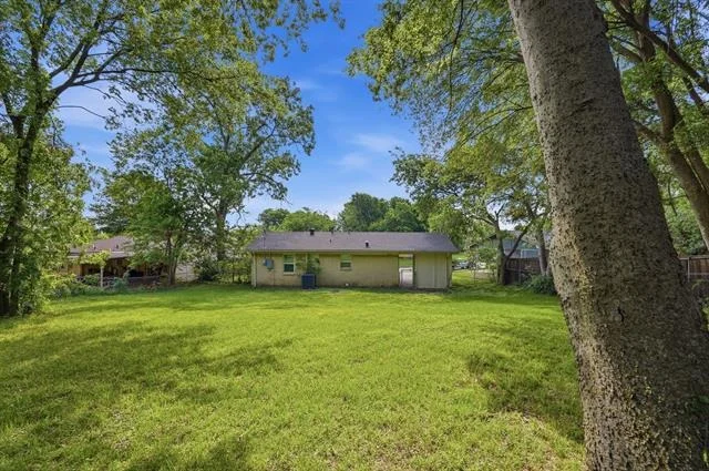 Photo of 2021 Avis Circle