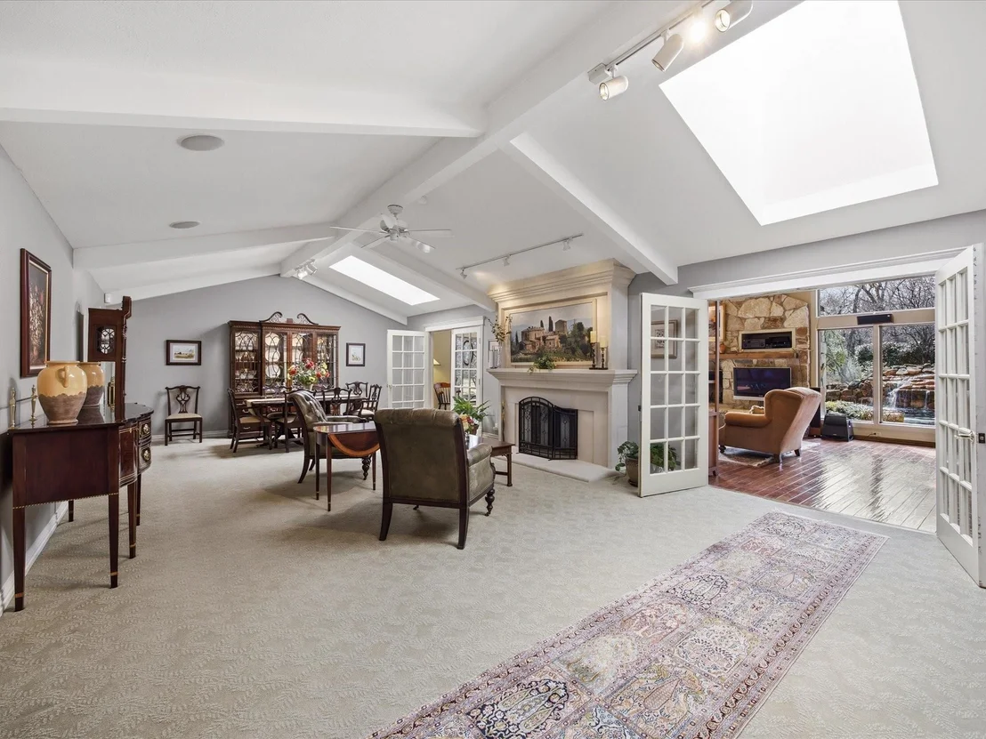 Photo of 625 Estates Drive